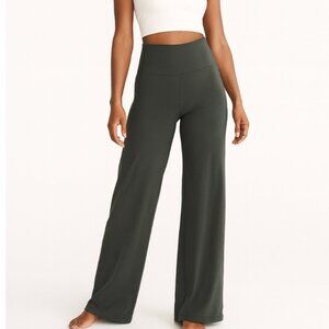 lululemon Align High-Rise Wide-Leg Pant size 4